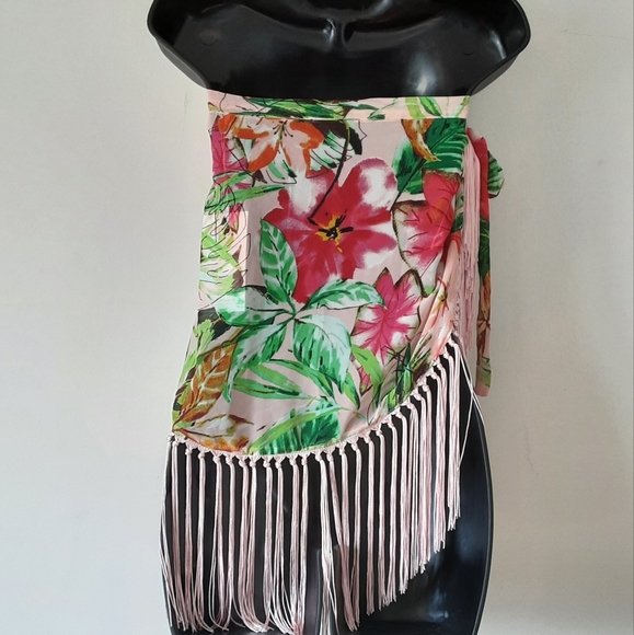 TiniBikini Tropical Print Pink Fringe Wrap/Cover Up NWT - Picture 4 of 9